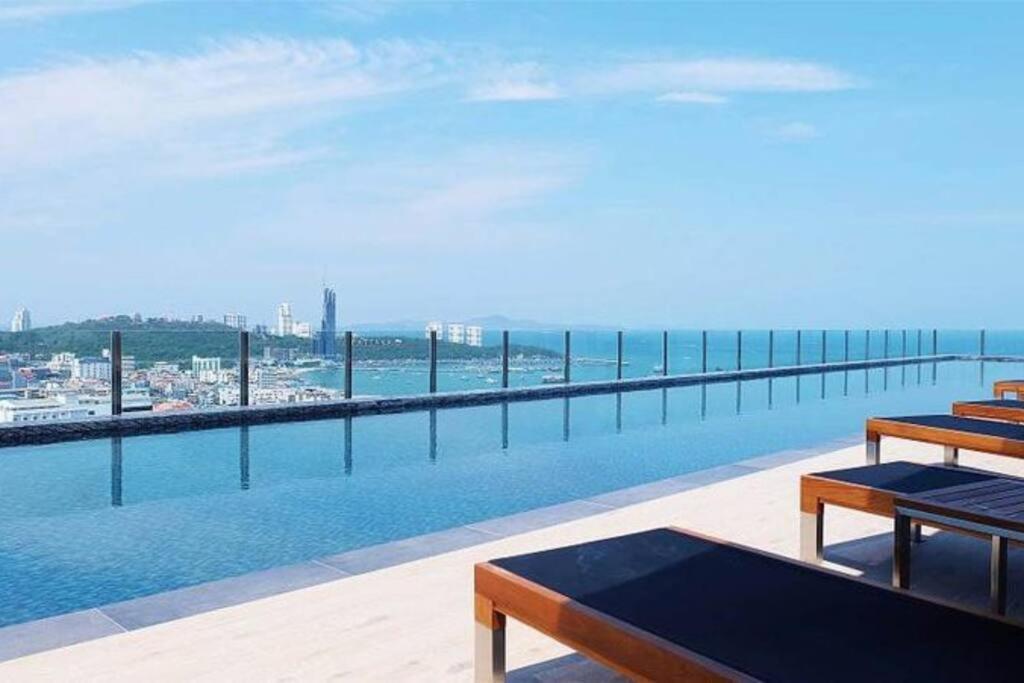 Central Pattaya - Sea View Large Balcony Condo With Infinity Pool Exterior foto