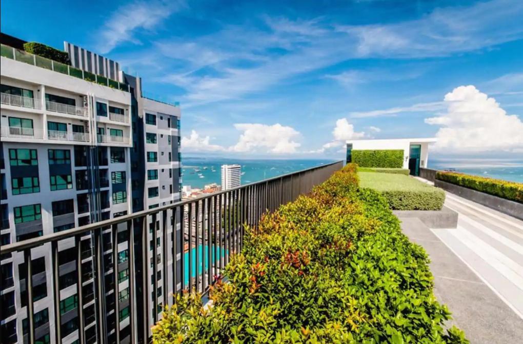 Central Pattaya - Sea View Large Balcony Condo With Infinity Pool Exterior foto