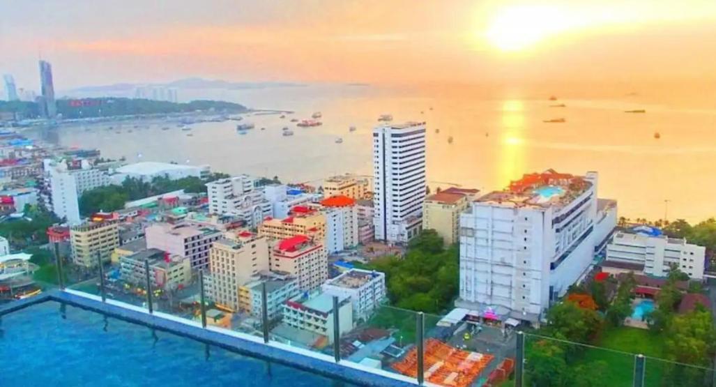 Central Pattaya - Sea View Large Balcony Condo With Infinity Pool Exterior foto