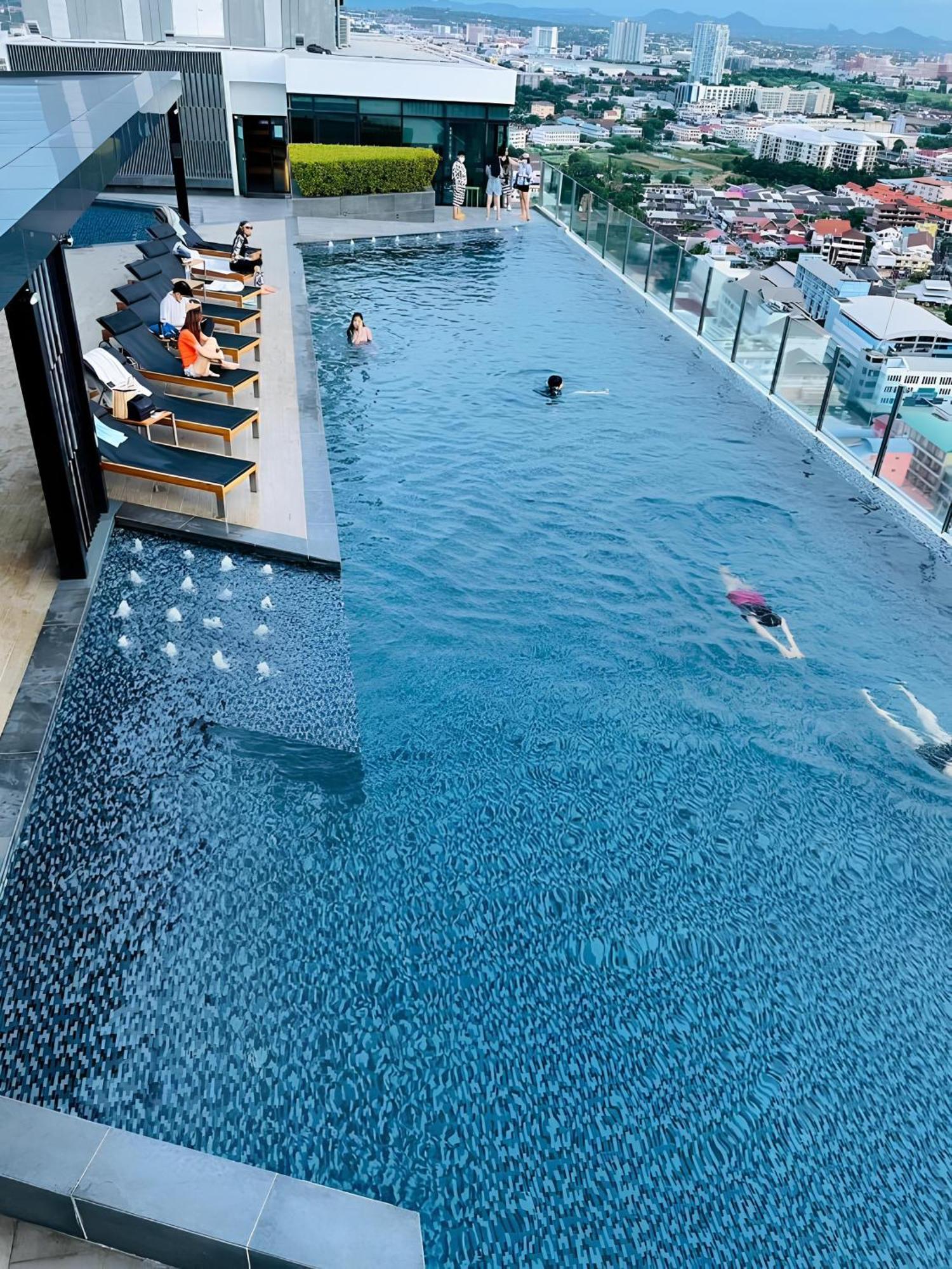 Central Pattaya - Sea View Large Balcony Condo With Infinity Pool Exterior foto